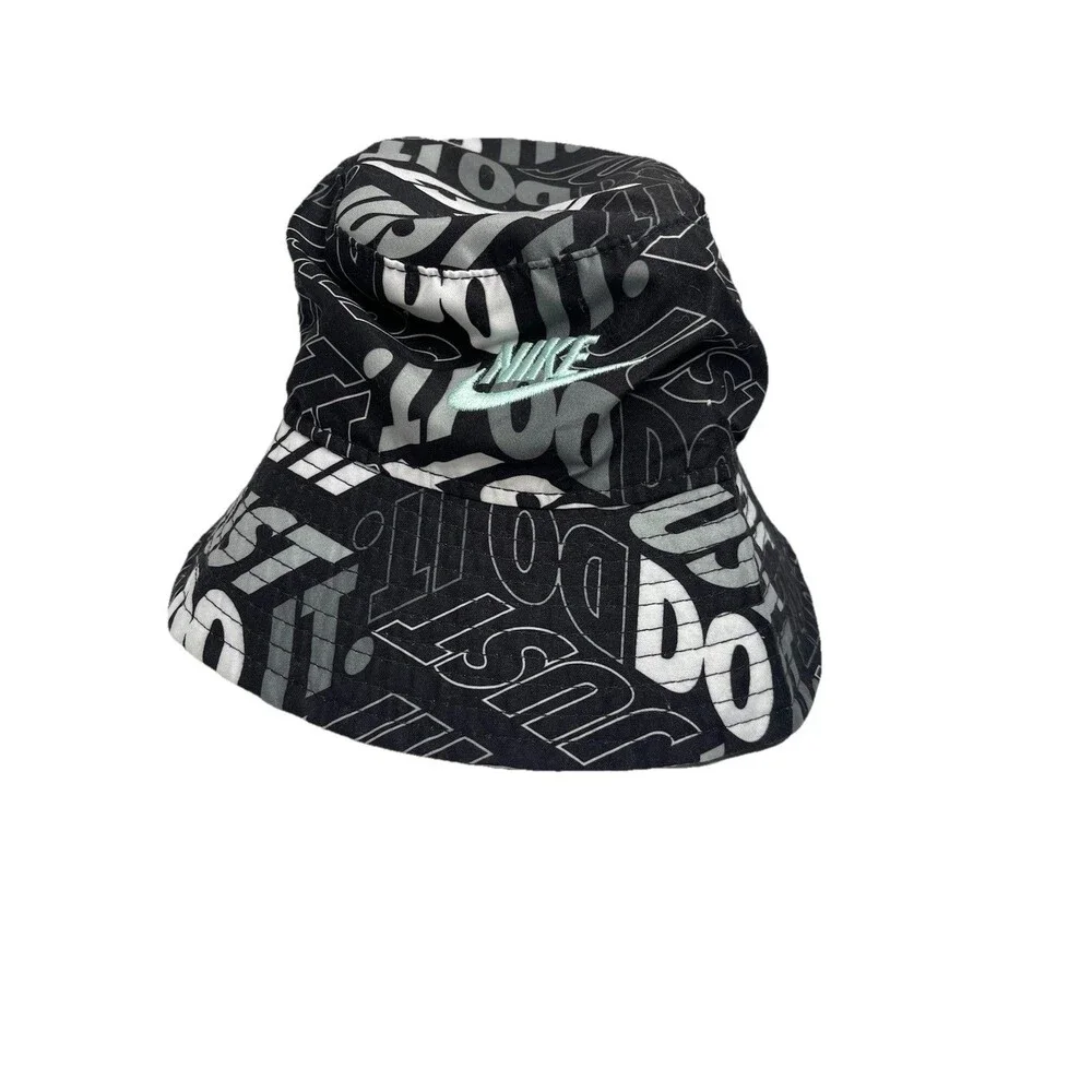Nike Dri Fit Child’s Black And White Spellout Logo Bucket Hat UPF 40 YOUTH
